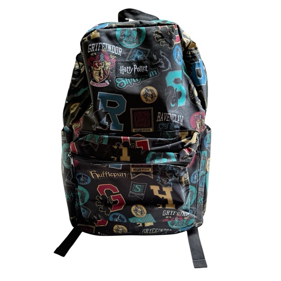 Wizarding World of Harry Potter - Bioworld Themed Backpack - Hogwarts-Multicolor - Picture 1 of 15